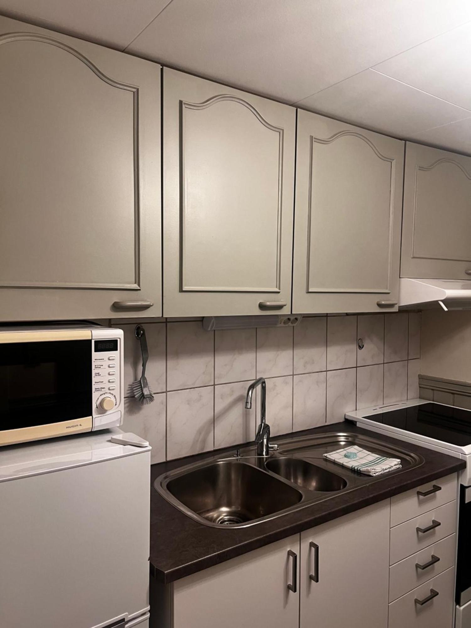 Hoda Apartment - Cozy Central Apartment With Free Parking Leknes Exterior foto